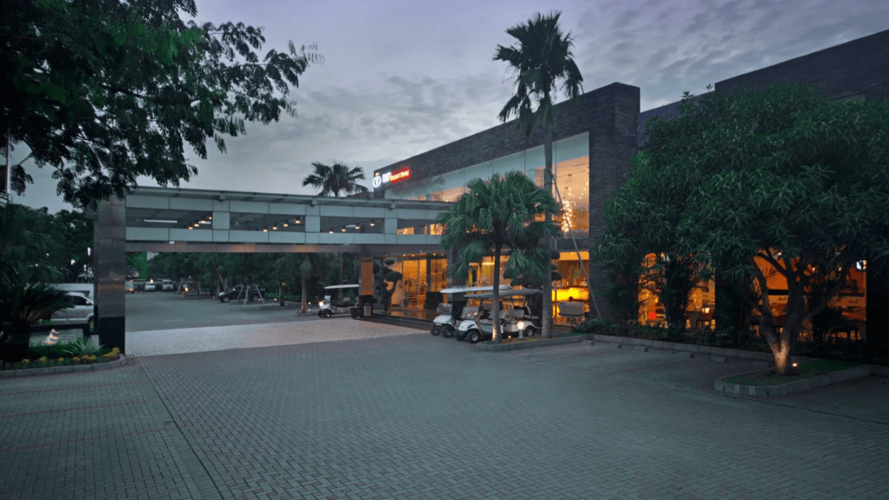 Jakarta airport hotel